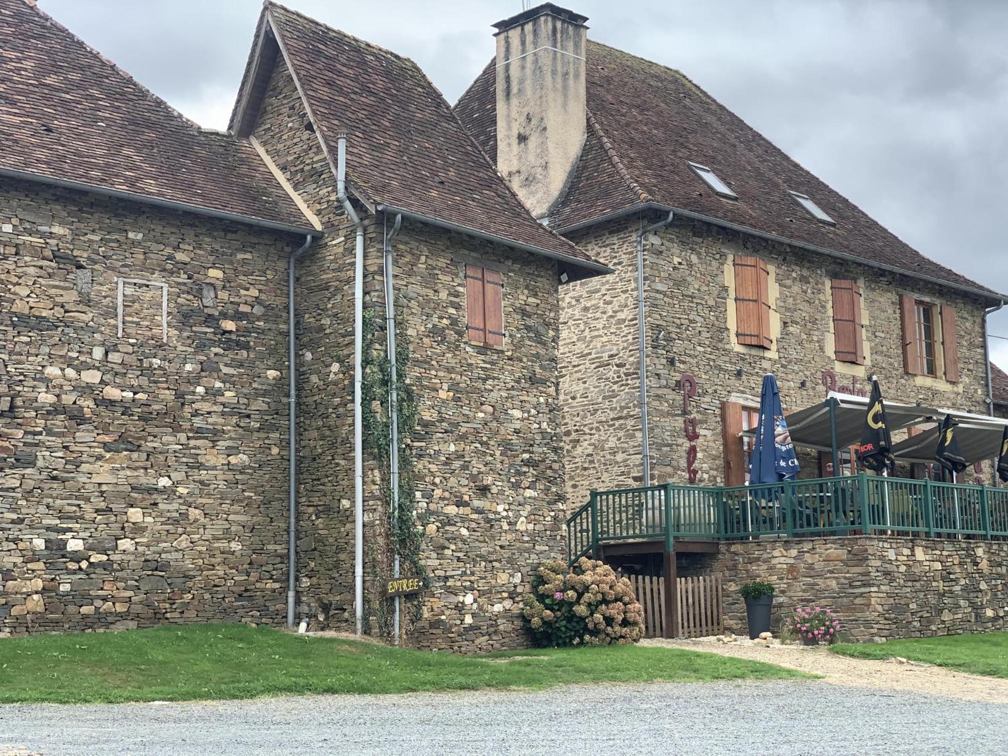 Hotel La Taverne Du Boucher Sarlande Exteriér fotografie